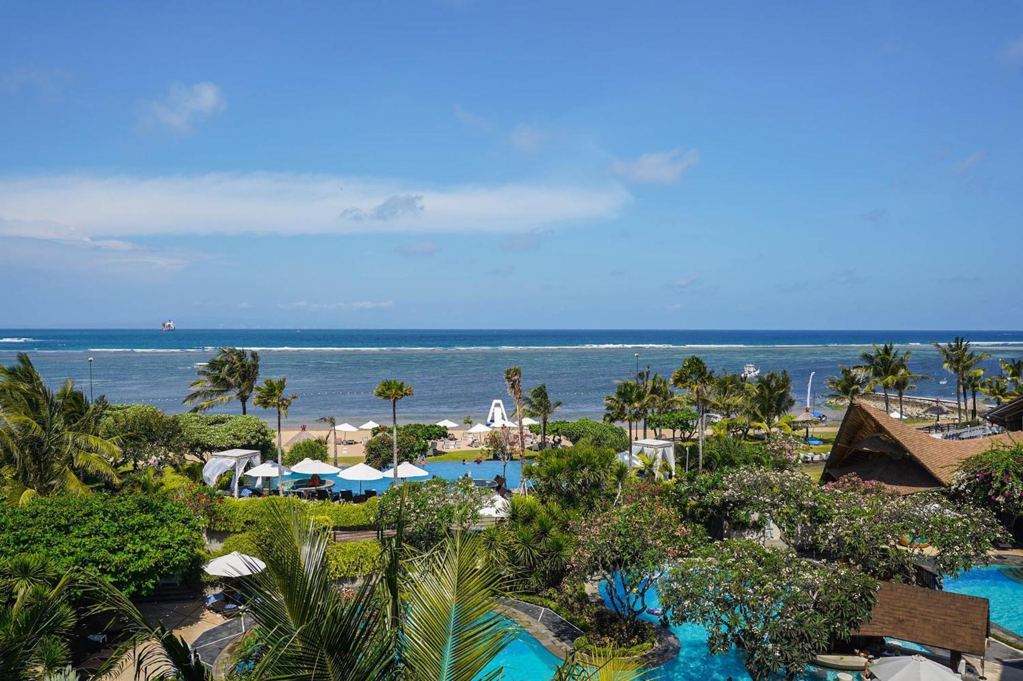 Grand Mirage Resort & Thalasso Bali Nusa Dua (Bali) Exterior foto View of the beach at the InterContinental Resort Bali