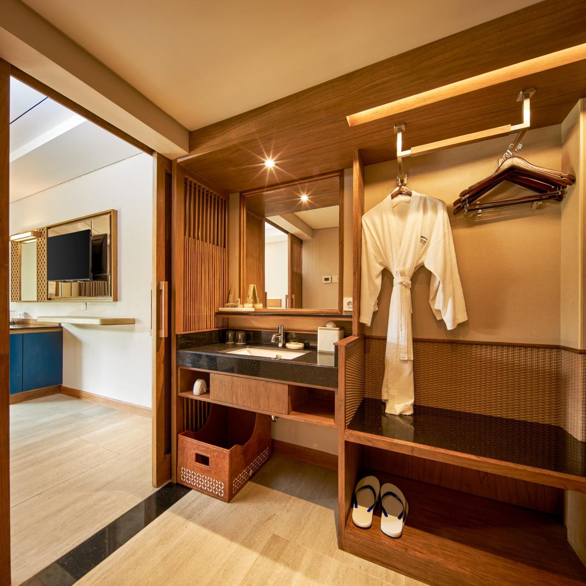 Grand Mirage Resort & Thalasso Bali Nusa Dua (Bali) Exterior foto A bathroom at the hotel