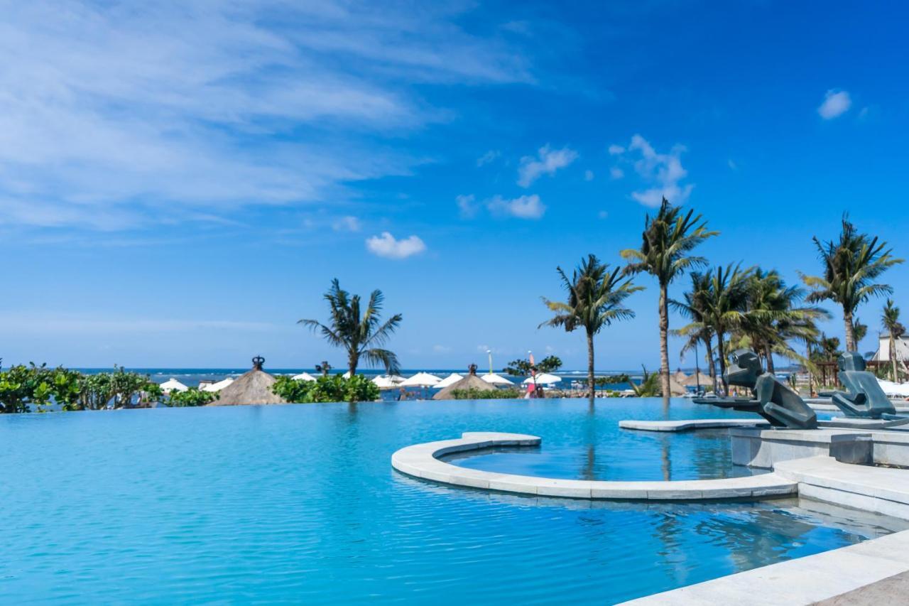 Grand Mirage Resort & Thalasso Bali Nusa Dua (Bali) Exterior foto Infinity pool at the InterContinental Chania, Crete, Greece