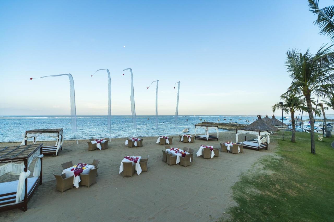 Grand Mirage Resort & Thalasso Bali Nusa Dua (Bali) Exterior foto Beachfront at the hotel